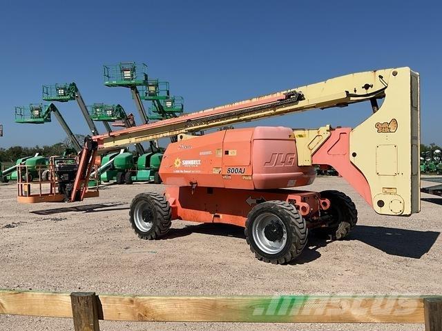 JLG 800AJ Articulated boom lifts