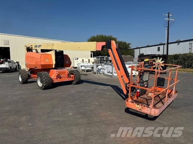 JLG 800AJ Articulated boom lifts