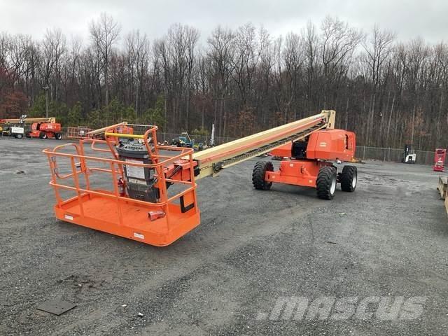 JLG 800S Telescopic boom lifts
