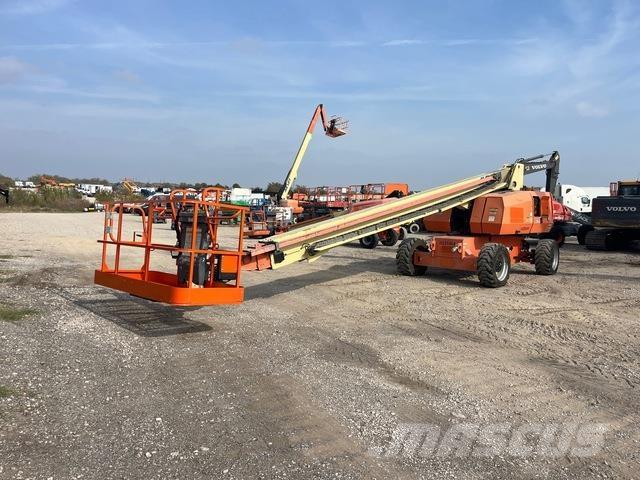 JLG 800S Telescopic boom lifts