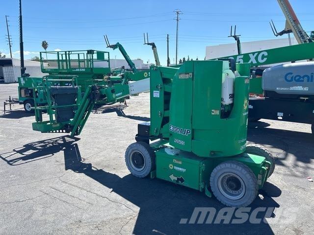 JLG E300 AJP Articulated boom lifts