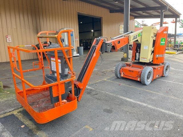 JLG E300 AJP Articulated boom lifts