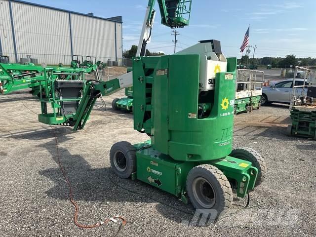 JLG E300AJ Articulated boom lifts
