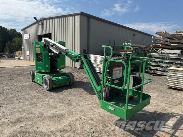 JLG E300AJ Articulated boom lifts