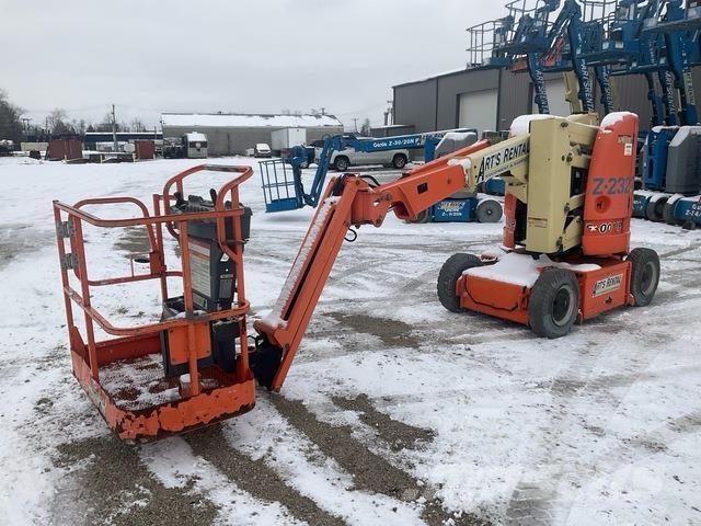 JLG E300AJP Articulated boom lifts