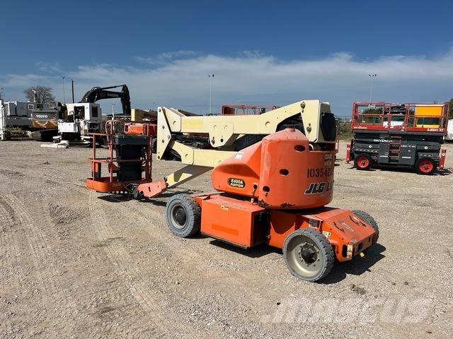 JLG E400AN Articulated boom lifts