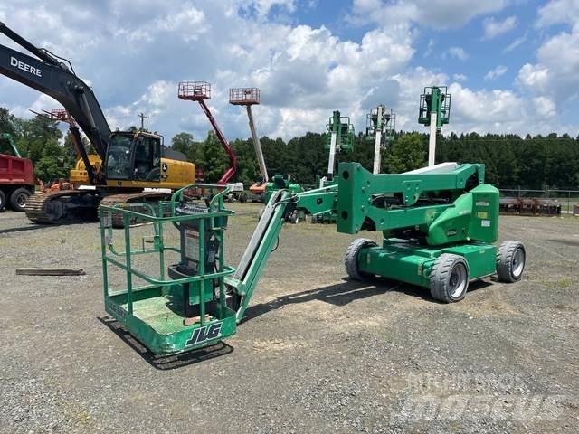 JLG E450AJ Articulated boom lifts