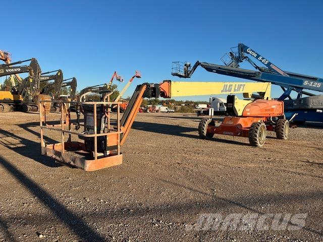 JLG M600JP Articulated boom lifts