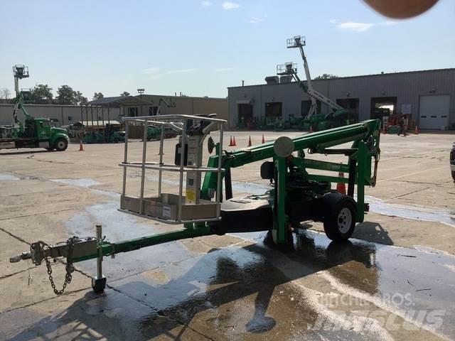 JLG T-350 Trailer mounted platforms