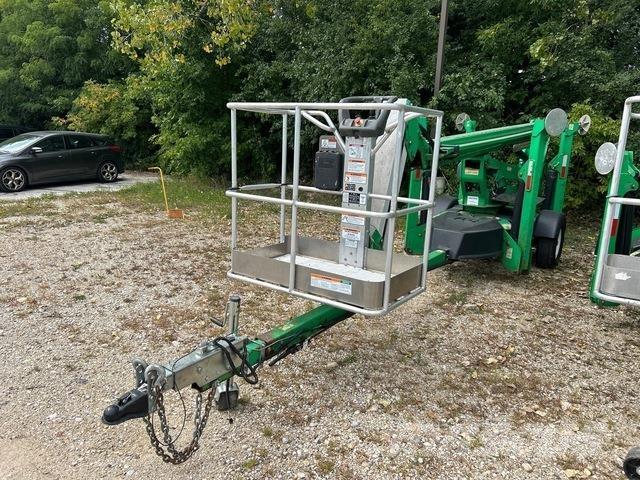 JLG T500J Trailer mounted platforms