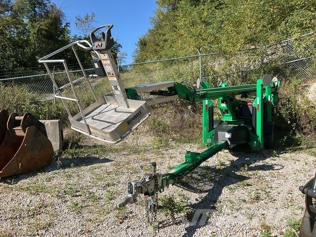 JLG T500J Trailer mounted platforms
