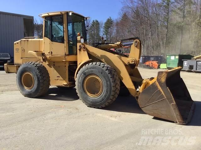John Deere 624 Wheel loaders
