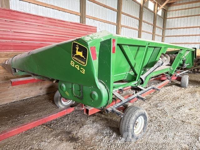 John Deere 843 Other