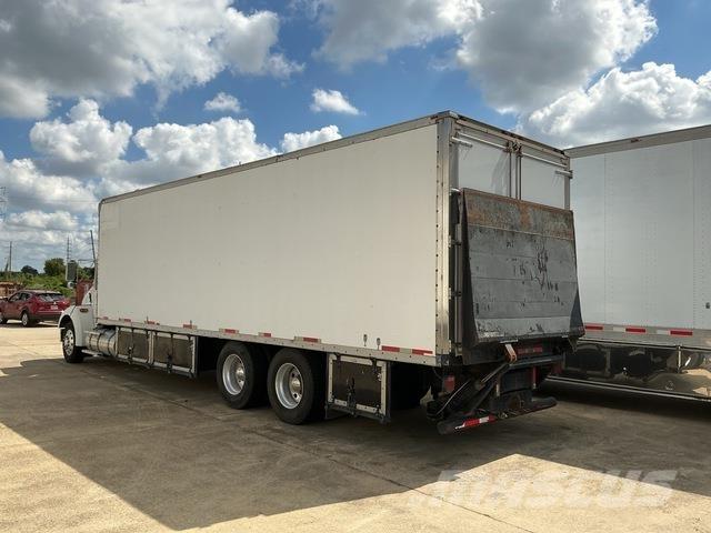 Kenworth T300 Box trucks