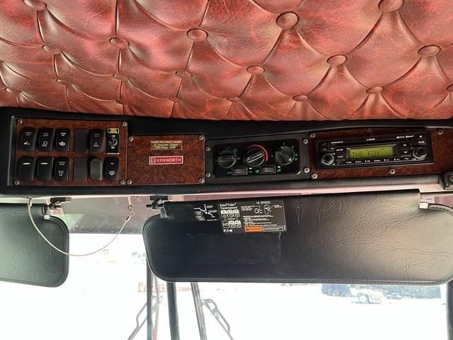 Kenworth T409 Prime Movers