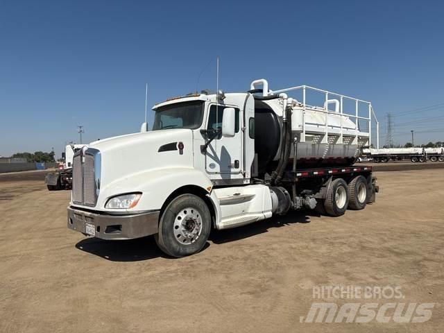 Kenworth T660 Commercial vehicle