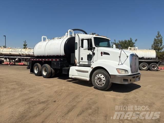 Kenworth T660 Commercial vehicle
