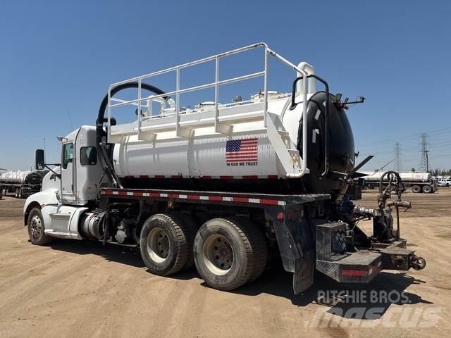 Kenworth T660 Commercial vehicle