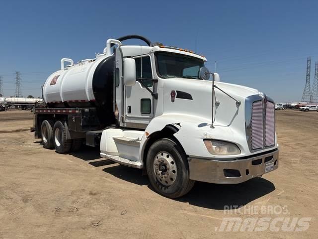 Kenworth T660 Commercial vehicle