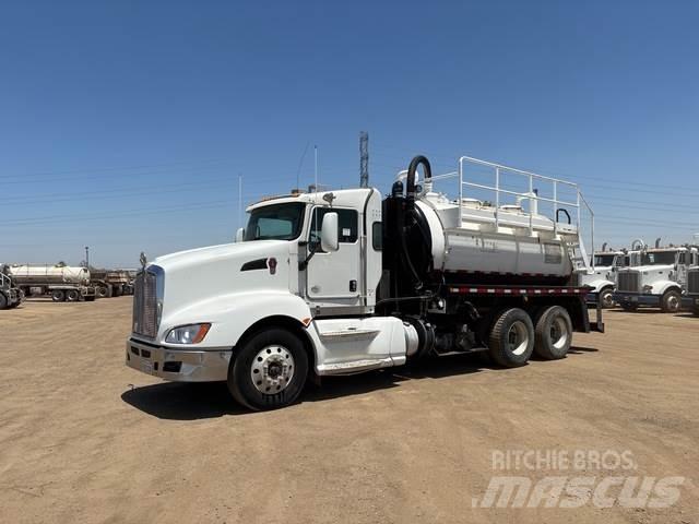 Kenworth T660 Commercial vehicle