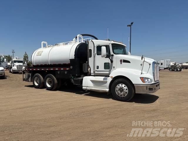 Kenworth T660 Commercial vehicle