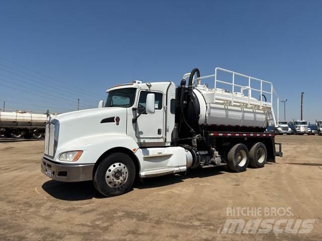 Kenworth T660 Commercial vehicle