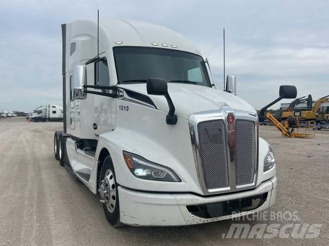 Kenworth T680 Prime Movers