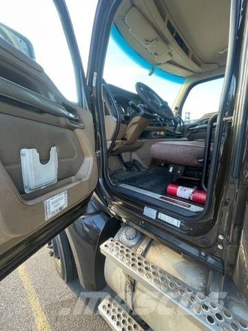 Kenworth T680 Prime Movers