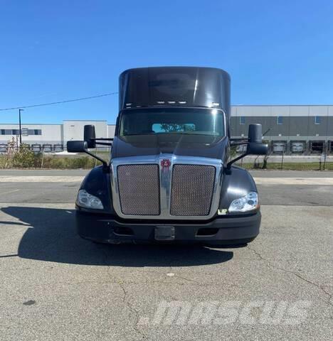 Kenworth T680 Prime Movers