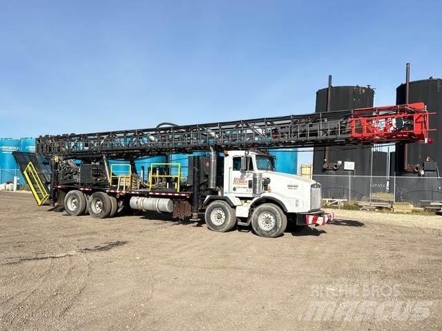 Kenworth T800 Truck mounted drill rig