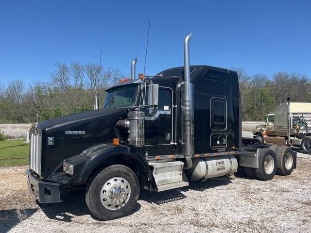 Kenworth T800 Prime Movers