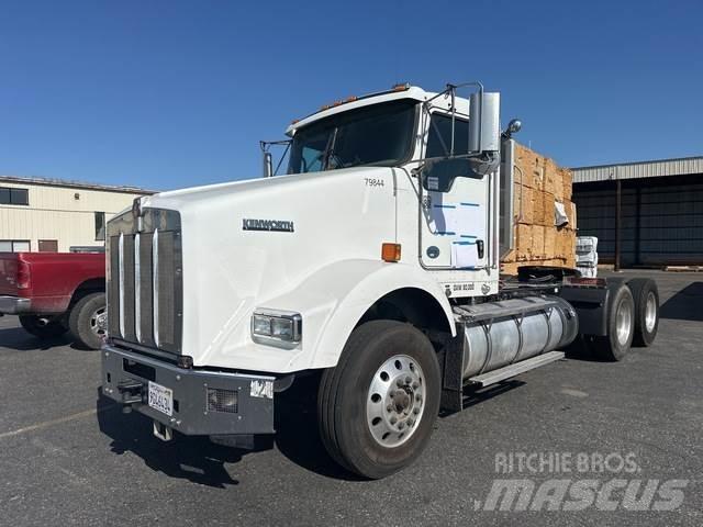 Kenworth T800 Prime Movers