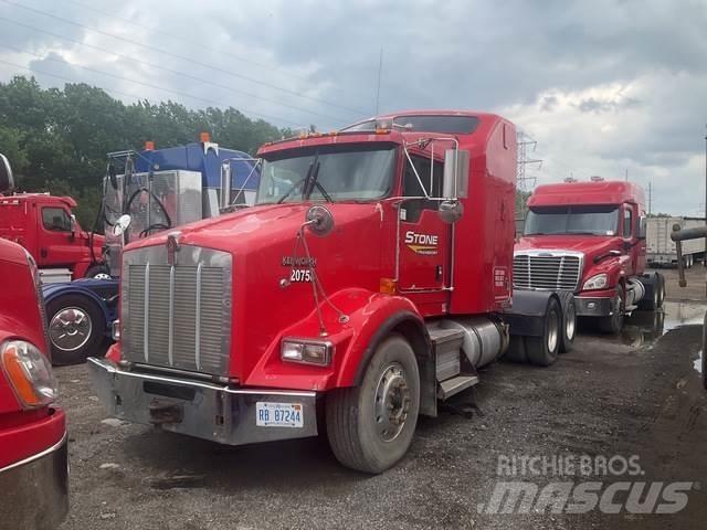 Kenworth T800 Prime Movers