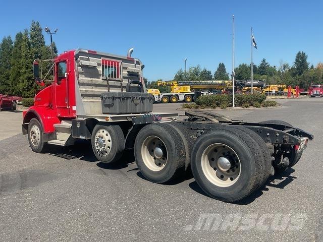 Kenworth T800 Prime Movers