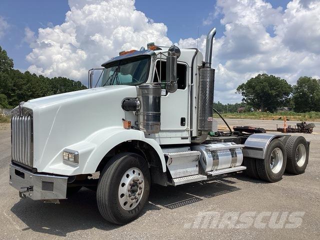 Kenworth T800 Prime Movers