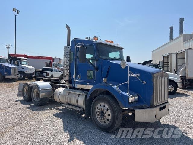 Kenworth T800 Prime Movers