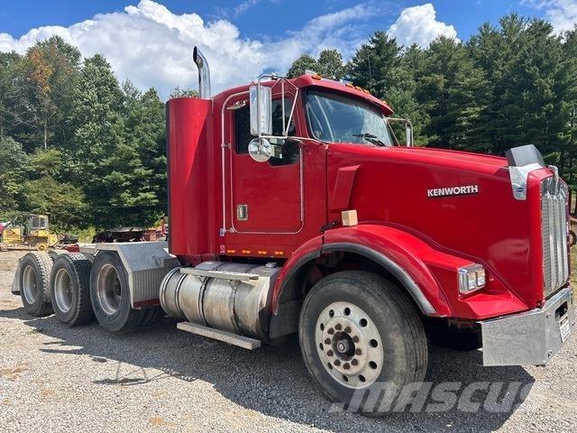 Kenworth T800 Prime Movers