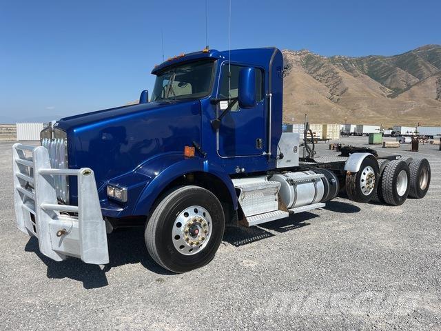 Kenworth T800 Prime Movers