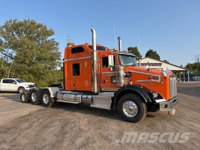 Kenworth T800 Prime Movers