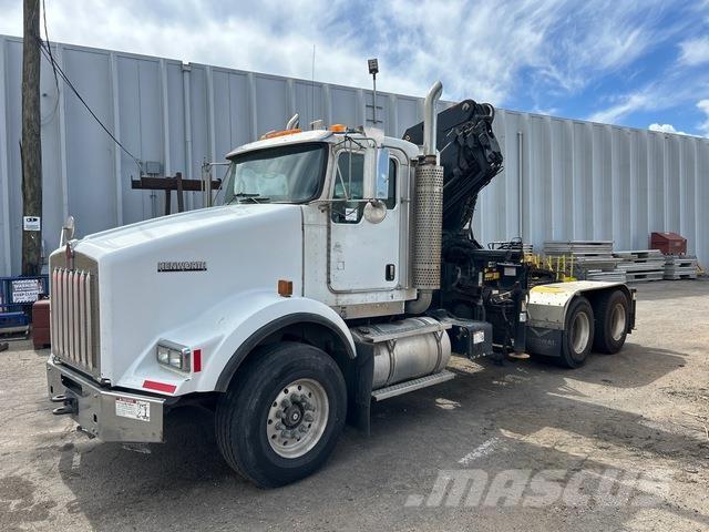 Kenworth T800 Truck mounted cranes