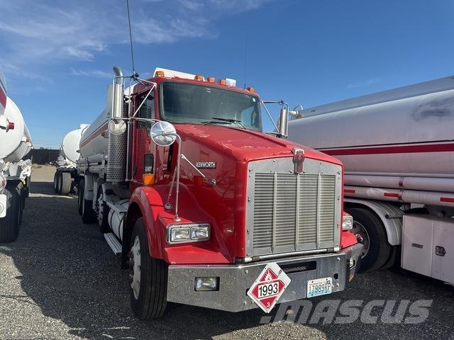 Kenworth T800 Tanker trucks