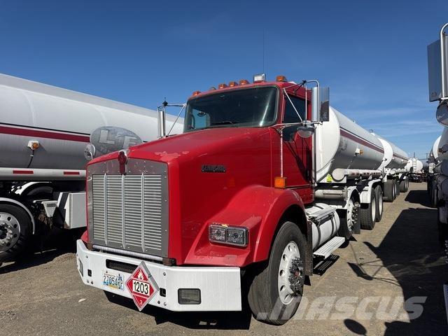 Kenworth T800 Tanker trucks