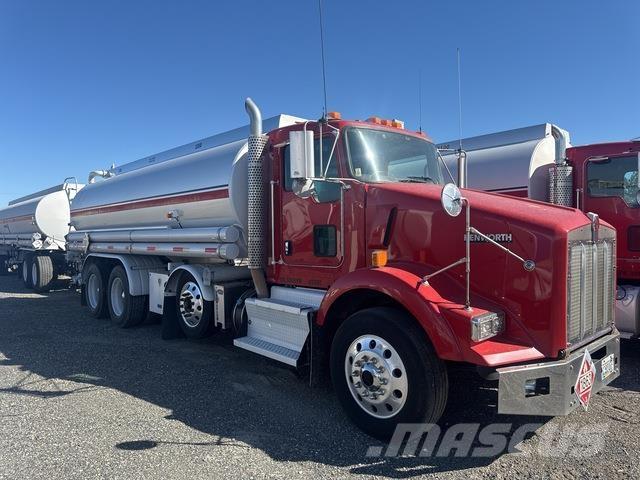 Kenworth T800 Tanker trucks