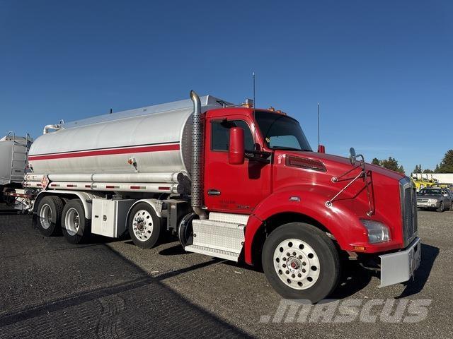 Kenworth T800 Tanker trucks