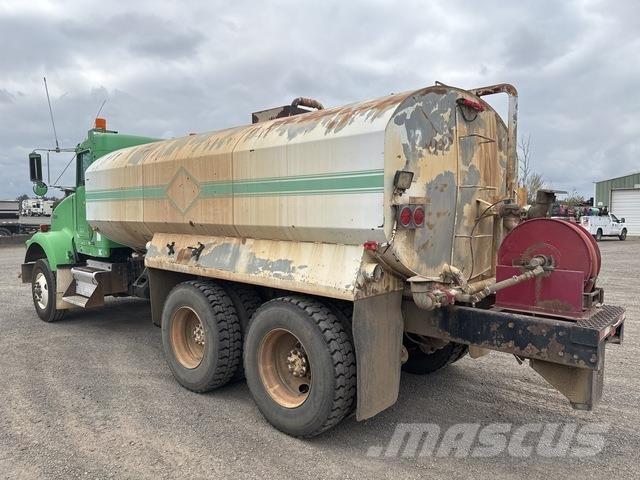 Kenworth T800 Water bowser
