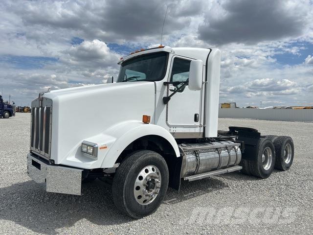 Kenworth T800 Prime Movers