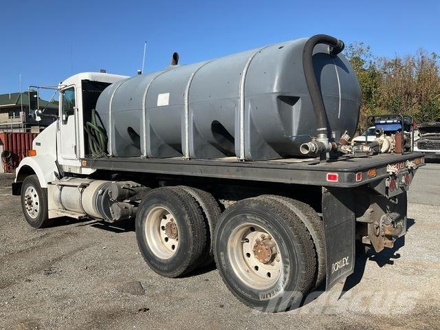 Kenworth T800 Water bowser