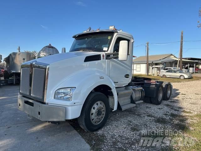 Kenworth T880 Prime Movers