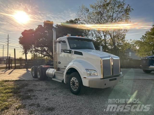 Kenworth T880 Prime Movers