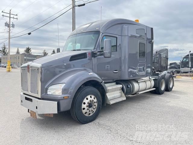 Kenworth T880 Prime Movers